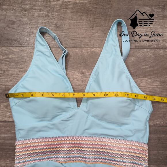 Blooming Jelly V Neck Embroidered Ruched One Piece Swimsuit Size M - Picture 5 of 7